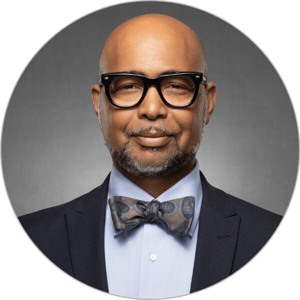 Portrait of Dr. Melvin Davis, Jr..